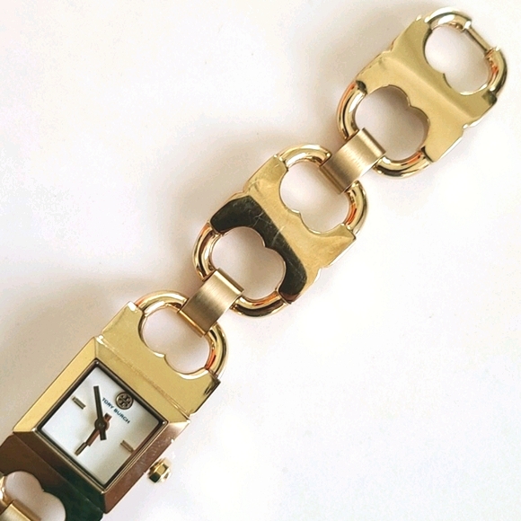 Tory Burch Watch - Picture 10 of 17